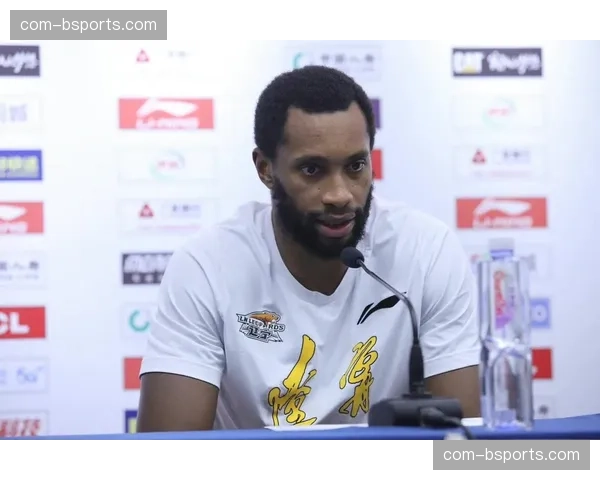 上海弗格单场4次抢断 防守端表现抢眼